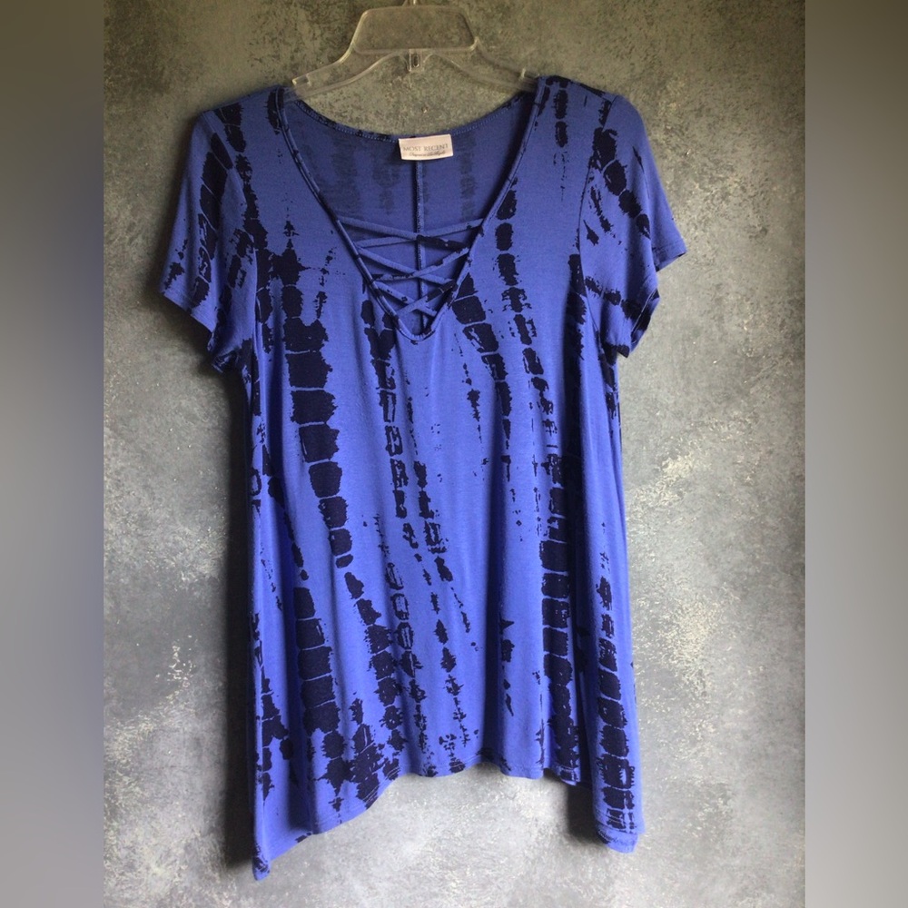 Most Recent V-Neck Lace Design Top, Sz. M